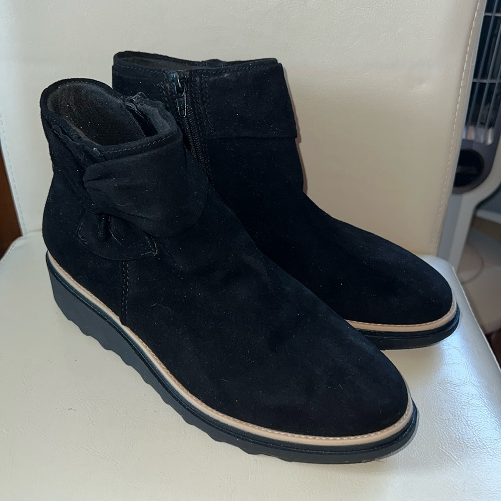 Clark’s Boots Size 7